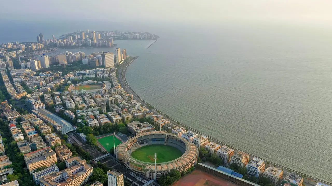 where to stay in Mumbai